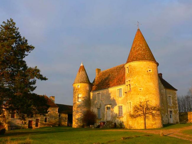La Petite Gaulardiere: LES ENVIRONS, Manoir de Lormarin
